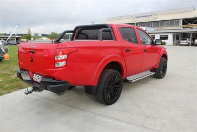 2015 Mitsubishi Triton - Thumbnail