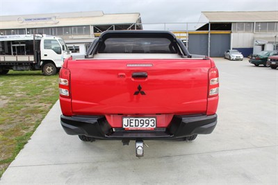 2015 Mitsubishi Triton - Thumbnail