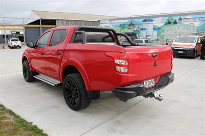 2015 Mitsubishi Triton - Thumbnail