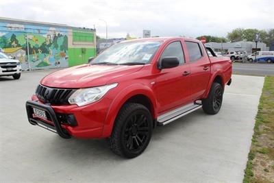 2015 Mitsubishi Triton - Thumbnail