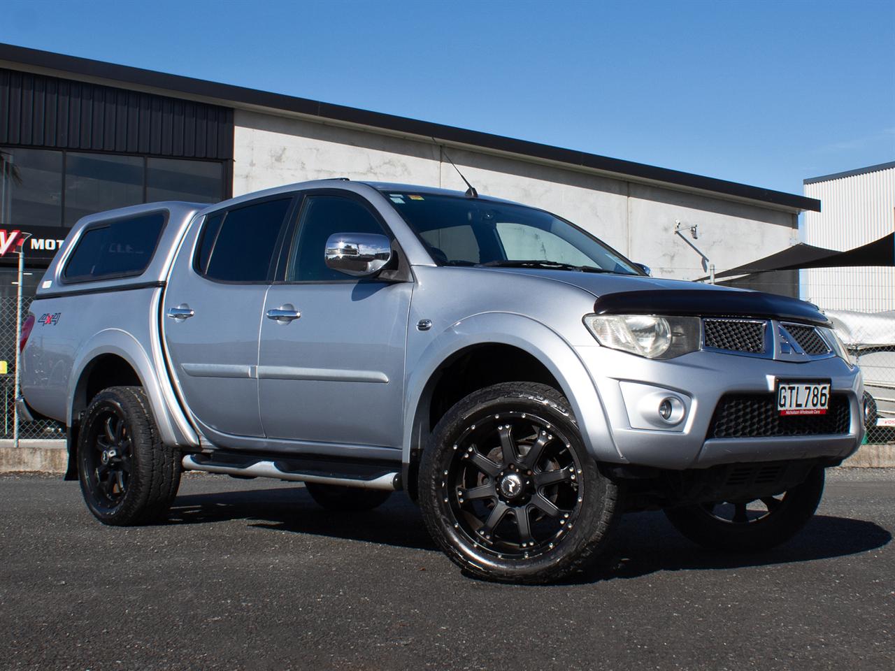 2013 Mitsubishi Triton