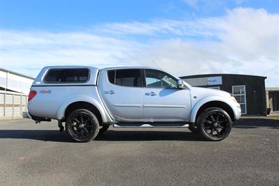 2013 Mitsubishi Triton - Thumbnail
