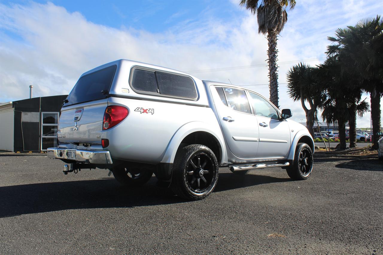 2013 Mitsubishi Triton
