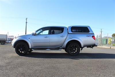 2013 Mitsubishi Triton - Thumbnail