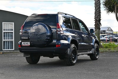 2004 Toyota Landcruiser Prado - Thumbnail
