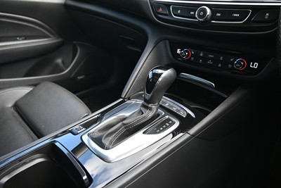 2019 Holden Commodore - Thumbnail