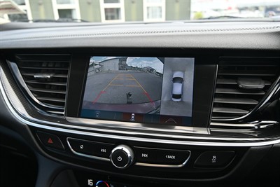 2019 Holden Commodore - Thumbnail