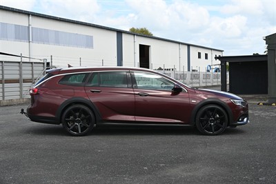 2019 Holden Commodore - Thumbnail