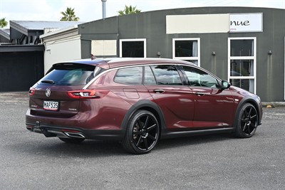 2019 Holden Commodore - Thumbnail