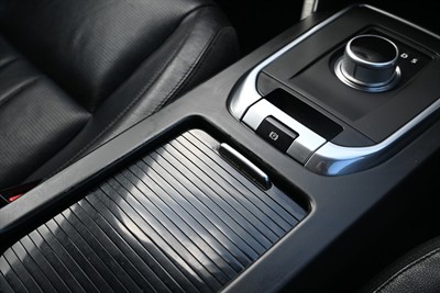 2015 Land Rover Discovery - Thumbnail