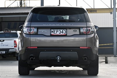 2015 Land Rover Discovery - Thumbnail