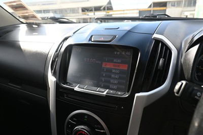 2018 Isuzu D-Max - Thumbnail