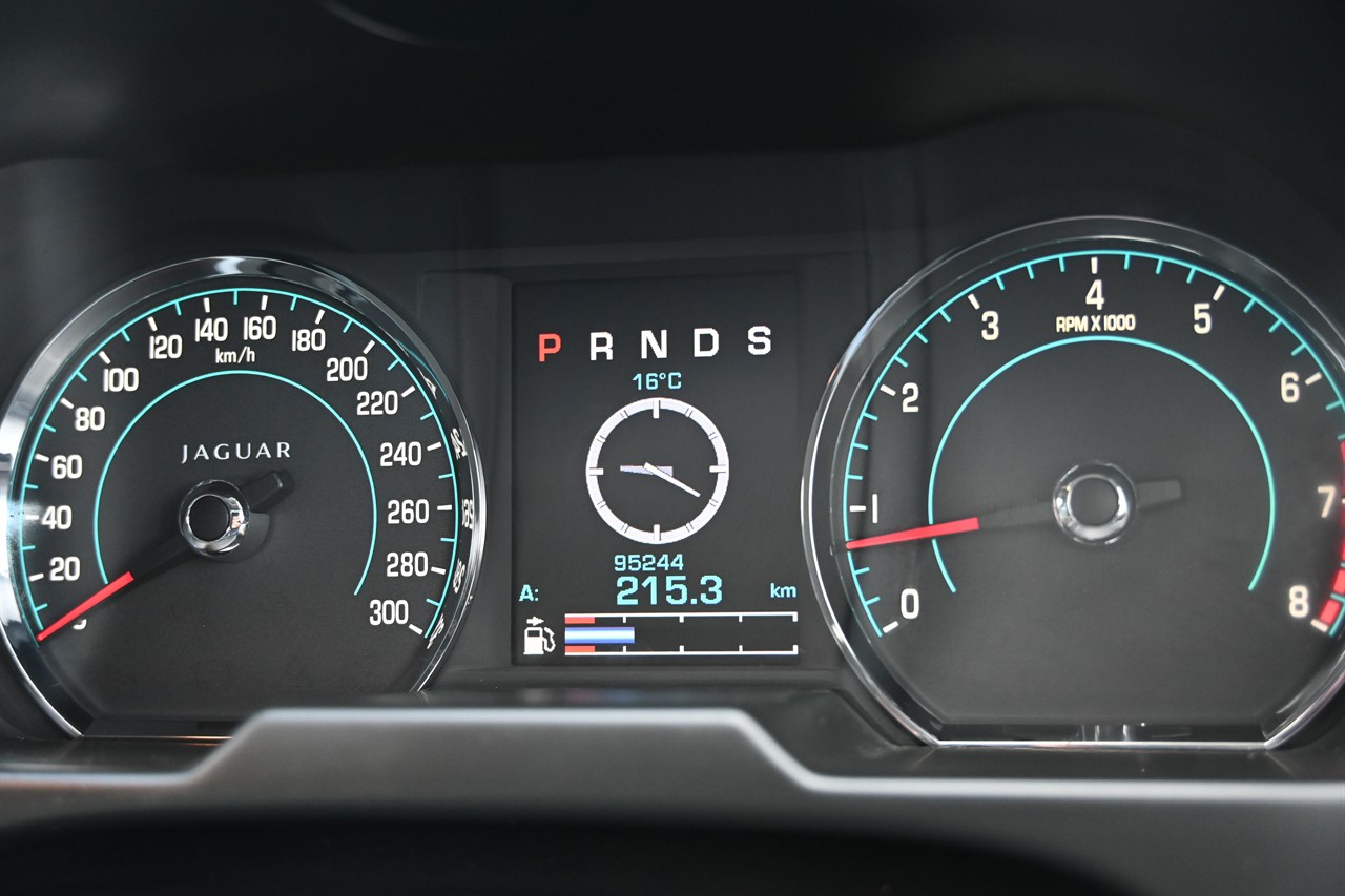 2013 Jaguar Xf