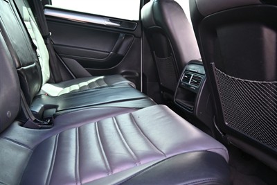 2016 Volkswagen Touareg - Thumbnail