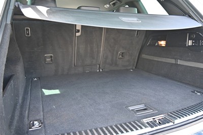 2016 Volkswagen Touareg - Thumbnail