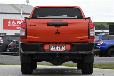 2022 Mitsubishi Triton - Thumbnail