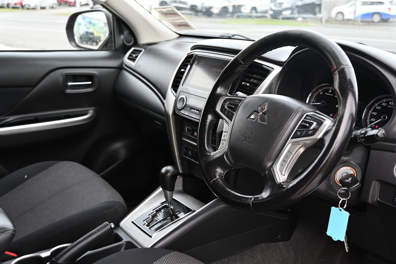 2022 Mitsubishi Triton