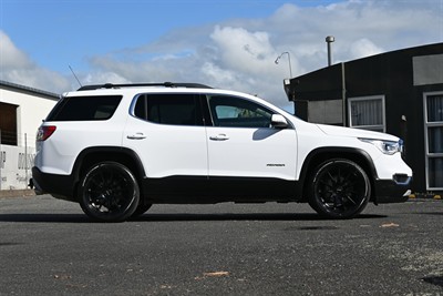 2019 Holden Acadia - Thumbnail