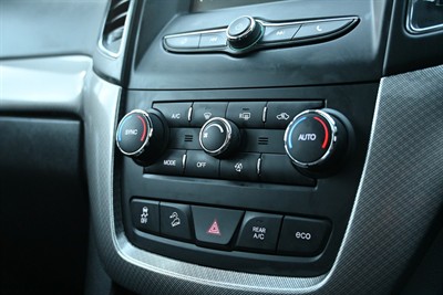 2018 Holden Captiva - Thumbnail
