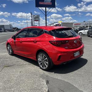2017 Holden Astra - Thumbnail