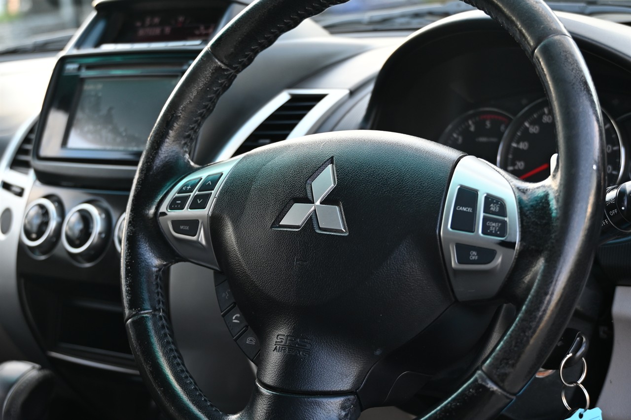 2015 Mitsubishi Challenger