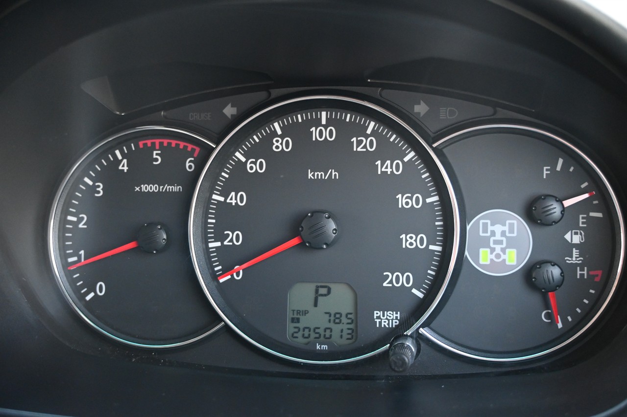 2015 Mitsubishi Challenger