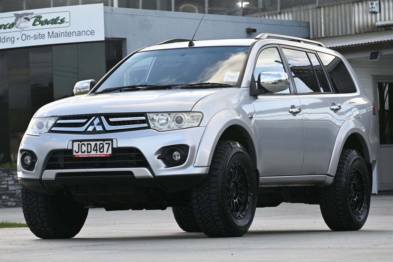 2015 Mitsubishi Challenger