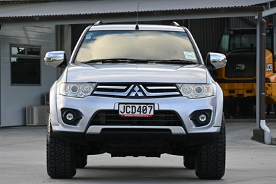 2015 Mitsubishi Challenger - Thumbnail