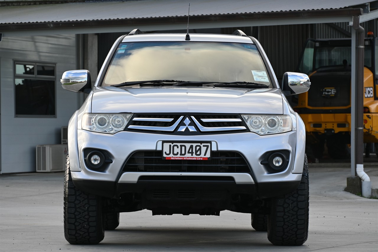 2015 Mitsubishi Challenger