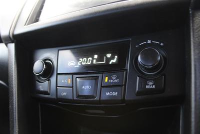2015 Suzuki Swift - Thumbnail
