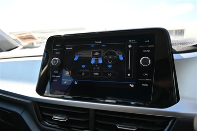 2022 Volkswagen T-Roc - Thumbnail