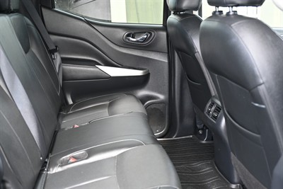 2020 Nissan Navara - Thumbnail