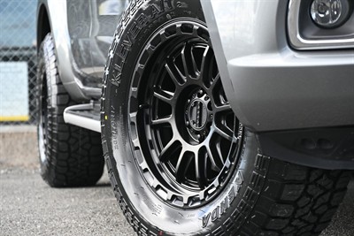 2020 Nissan Navara - Thumbnail