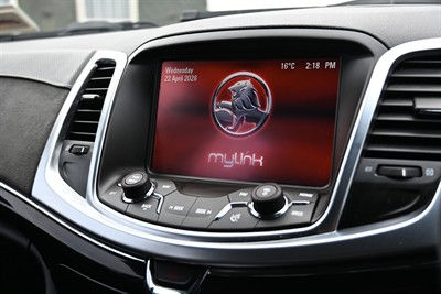 2017 Holden Commodore - Thumbnail