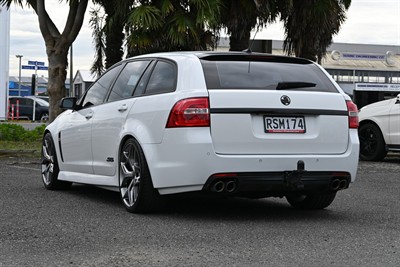 2017 Holden Commodore - Thumbnail