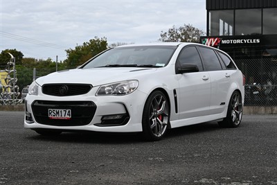 2017 Holden Commodore - Thumbnail