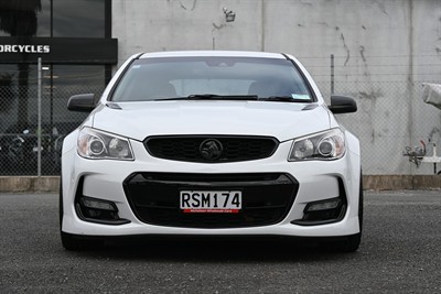 2017 Holden Commodore - Thumbnail