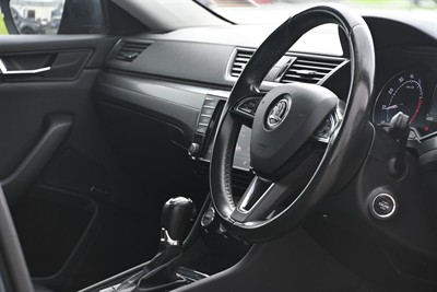 2017 Skoda Superb - Thumbnail