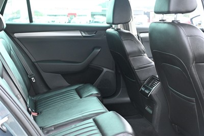 2017 Skoda Superb - Thumbnail