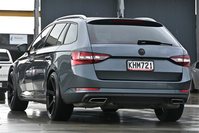 2017 Skoda Superb - Thumbnail