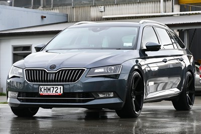 2017 Skoda Superb - Thumbnail