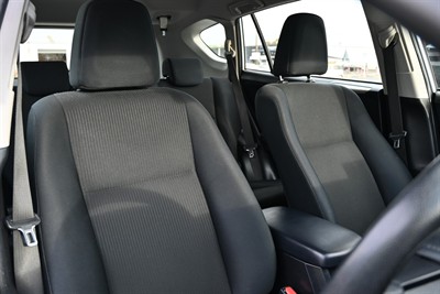 2015 Toyota Rav4 - Thumbnail