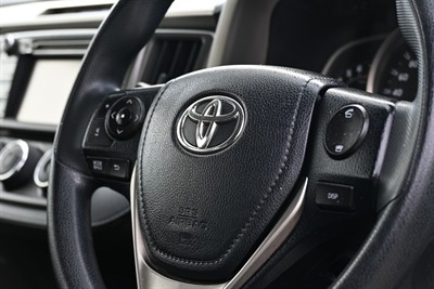 2015 Toyota Rav4 - Thumbnail
