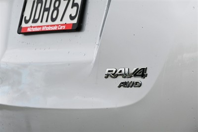 2015 Toyota Rav4 - Thumbnail