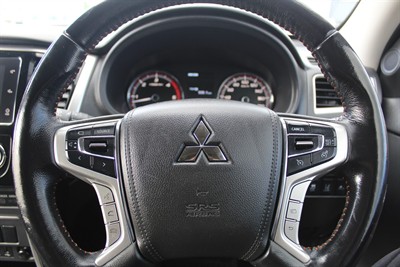 2020 Mitsubishi Triton - Thumbnail