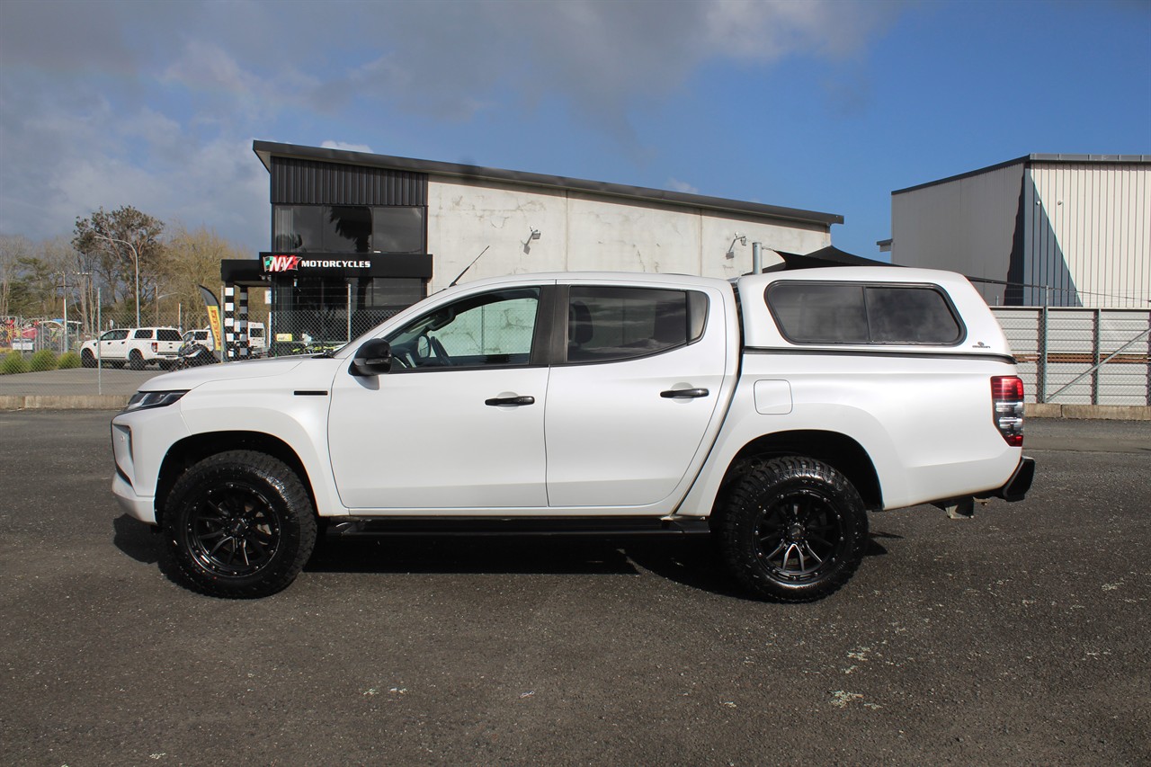 2020 Mitsubishi Triton