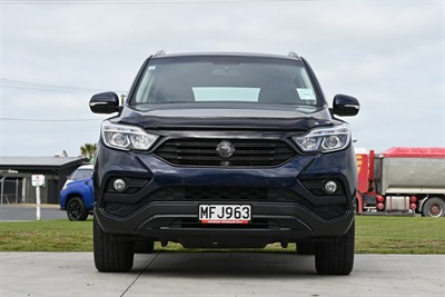 2019 Ssangyong Rexton - Thumbnail