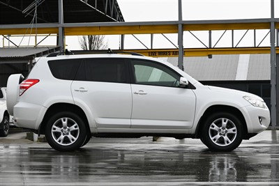 2011 Toyota Rav4 - Thumbnail