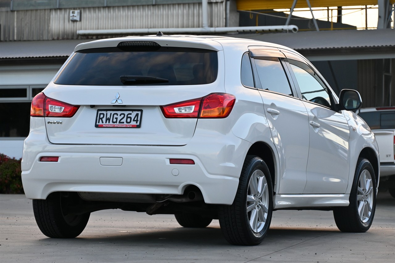 2012 Mitsubishi RVR