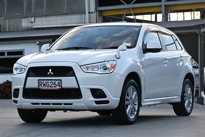 2012 Mitsubishi RVR - Thumbnail
